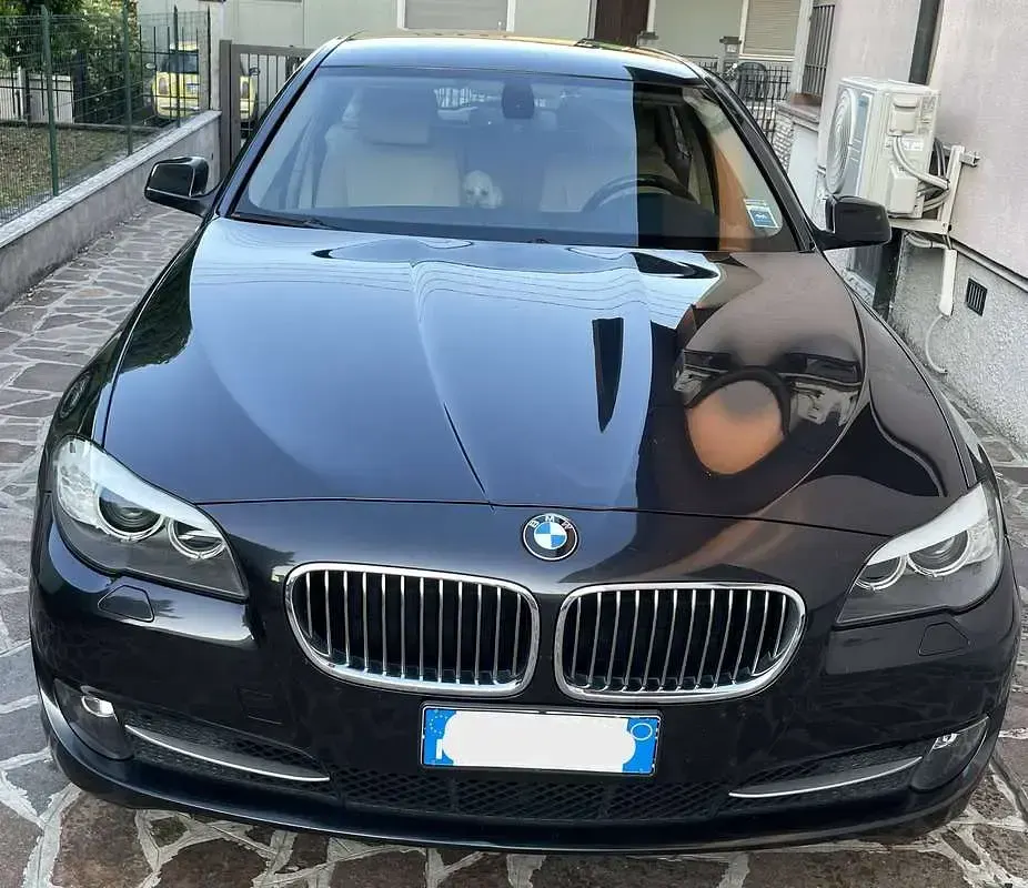 Usata BMW 520 Efficient Dynamics 184 CV (135 kW) 2012 Grigio Station wagon