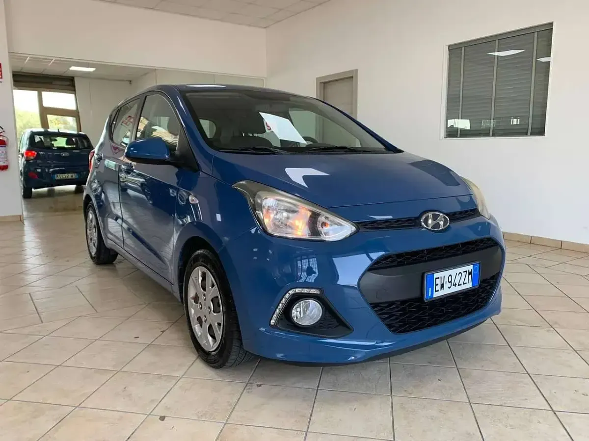 Usata Hyundai i10 Comfort 67 CV (49 kW) 2014 Blu/azzurro Utilitaria