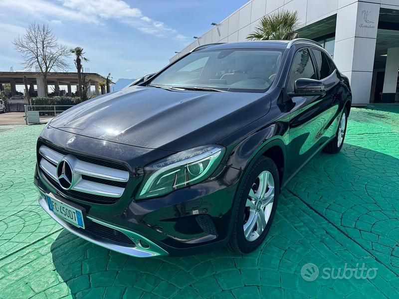 Usata Mercedes GLA200 Premium 136 CV (100 kW) 2016 Nero SUV