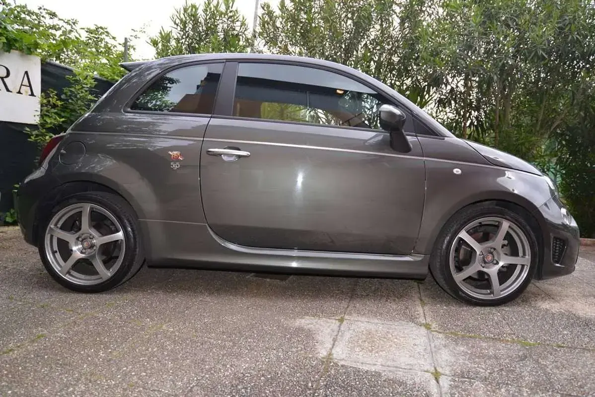 Usata Abarth 595 144 CV (105 kW) 2018 Grigio Utilitaria