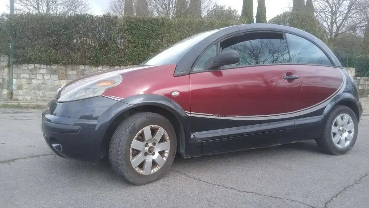 Usata Citroën C3 Pluriel Charleston 73 CV (53 kW) 2009 Rosso Cabrio