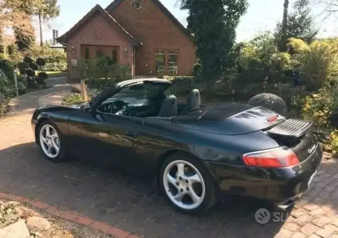 Usata Porsche 911 Carrera 4 Cabriolet 300 CV (220 kW) 1999 Cabrio