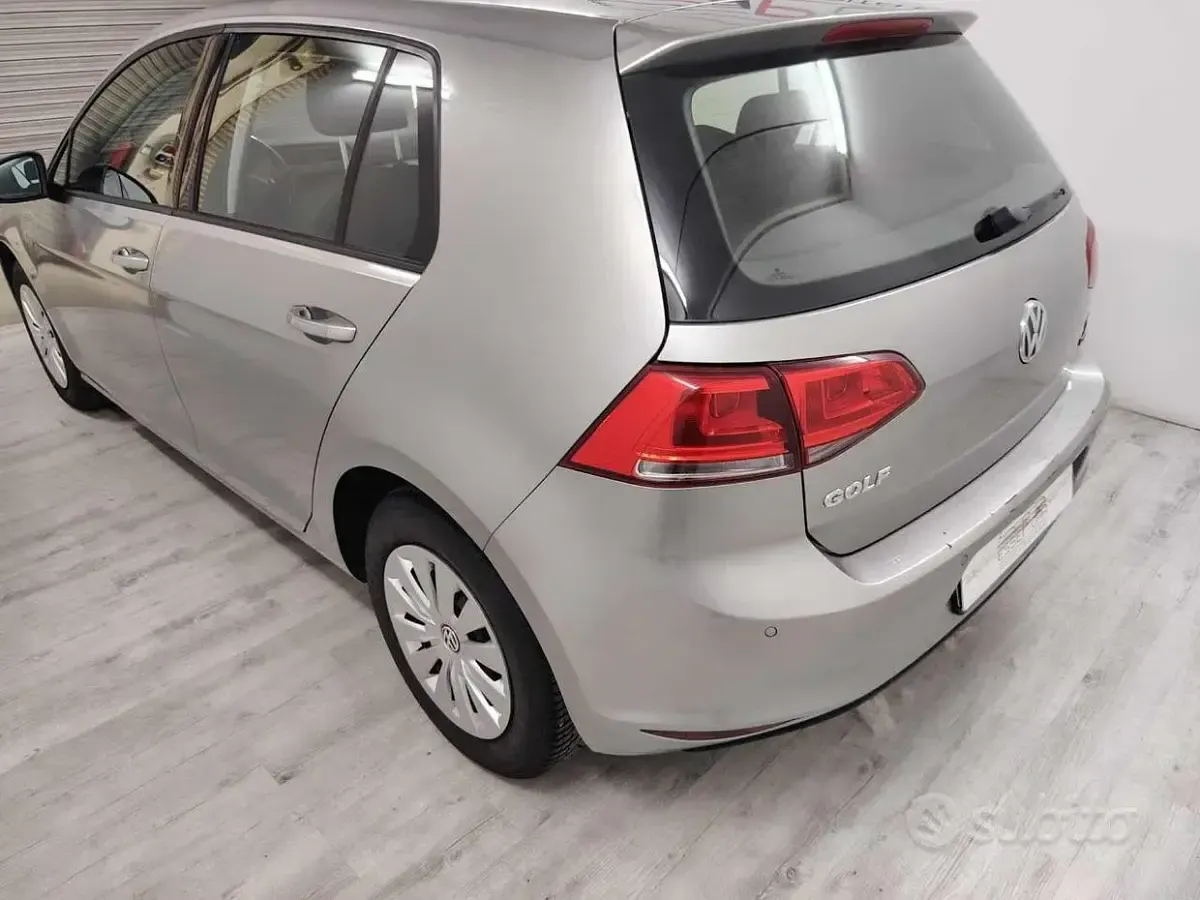 Usata VW Golf VII Trendline 84 CV (61 kW) 2016 Grigio Berlina