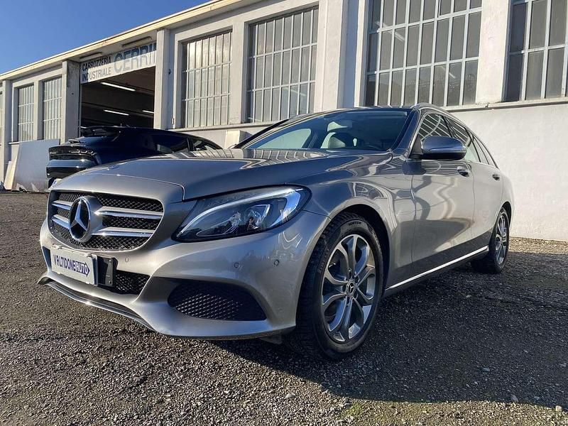 Grigio selenite metallizzato Usata 2015 Mercedes C200 Exclusive Station wagon | 12.900 € (Buon prezzo) - Immagine 1/4