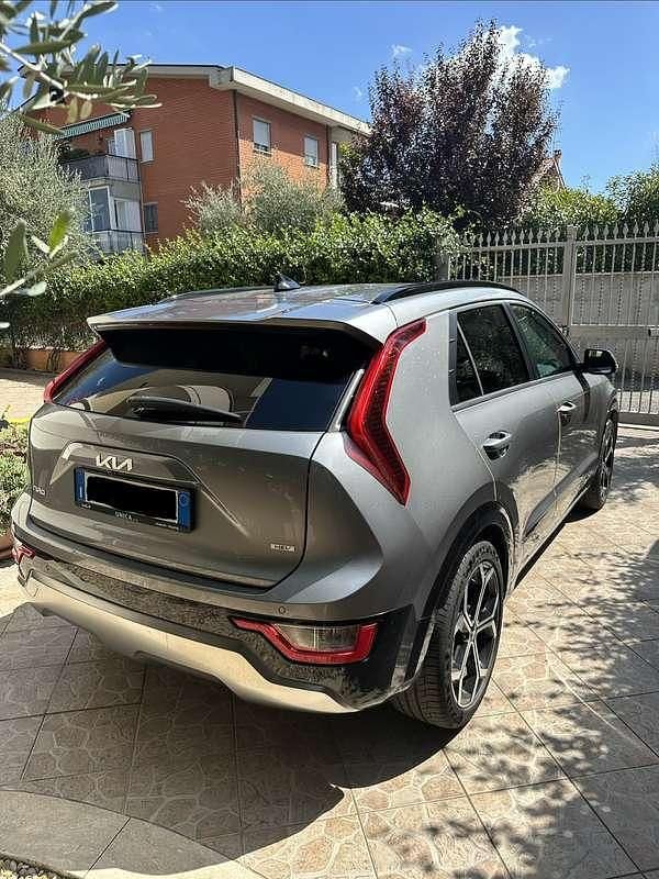 Usata Kia Niro 105 CV (77 kW) 2022 Grigio SUV