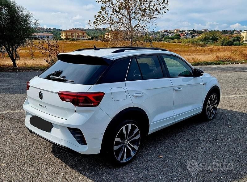 Usata VW T-Roc R-line 150 CV (110 kW) 2023 Bianco SUV