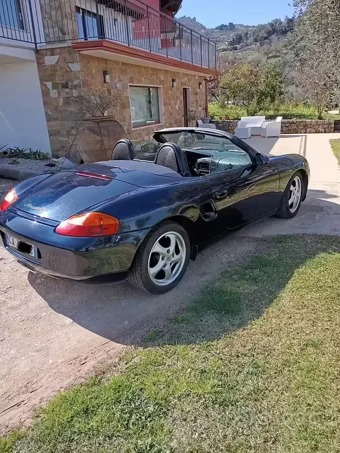 Second-hand Porsche Boxster 204 CP (150 kW) 1997 Albastru Cabrio