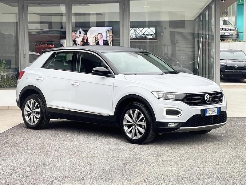 Usata VW T-Roc 110 CV (80 kW) 2021 Grigio SUV