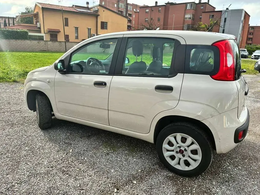 Usata Fiat Panda Easy 80 CV (58 kW) 2017 Beige Utilitaria