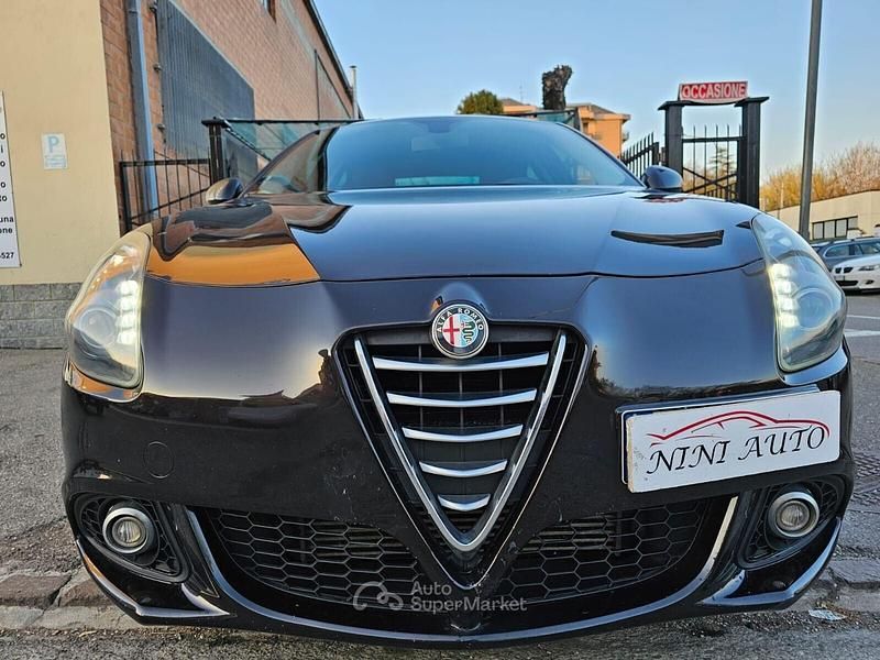 Usata Alfa Romeo Giulietta Distinctive 105 CV (77 kW) 2014 Nero Utilitaria