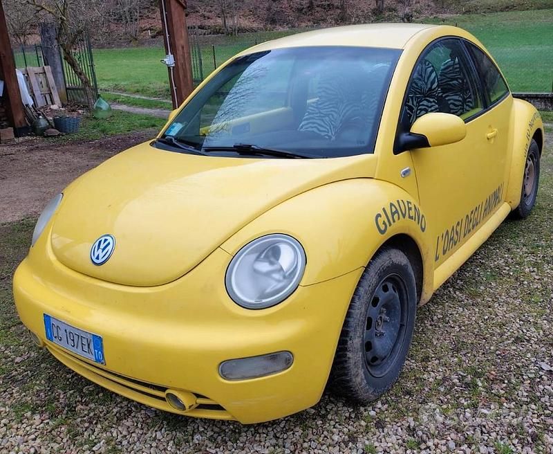 Usata VW New Beetle 2003 Giallo Utilitaria