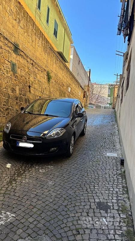 Nero Usata 2010 Fiat Bravo Utilitaria | 2000 € (Super prezzo) - Immagine 1/4