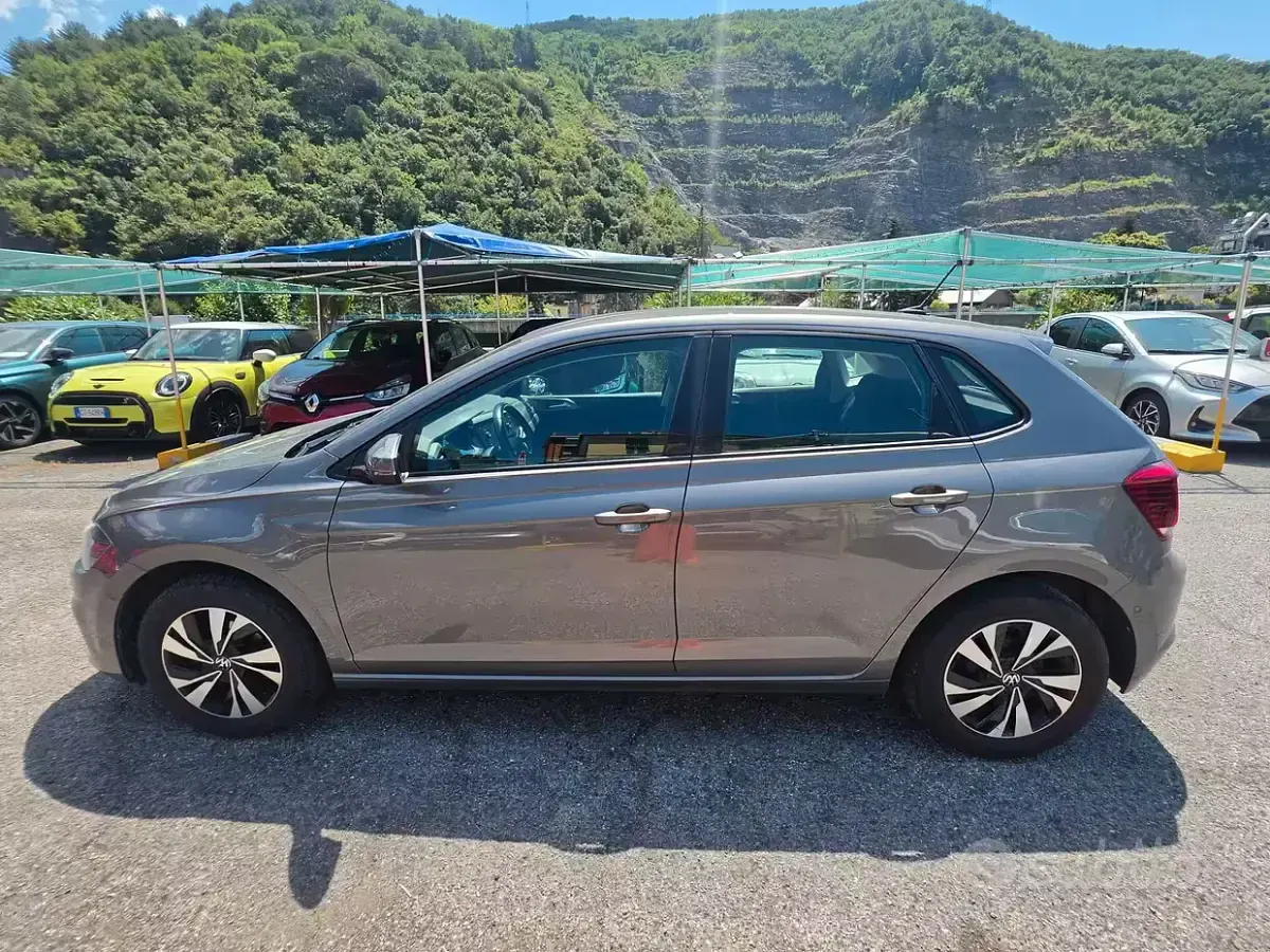 Usata VW Polo Highline 95 CV (69 kW) 2021 Grigio Utilitaria