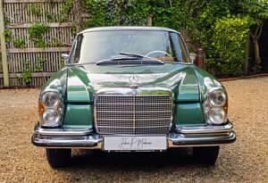 Usado Mercedes 280 SE 200 CV (147 kW) 1970 Verde Coupe
