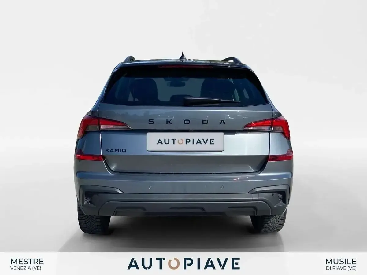 Usata Skoda Kamiq 150 CV (110 kW) 2025 Grigio SUV