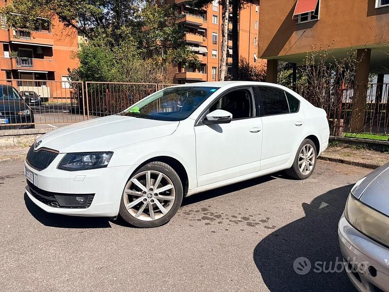 Usata Skoda Octavia 110 CV (80 kW) 2016 Bianco Utilitaria