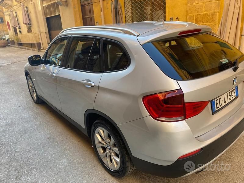Usata 2010 BMW X1 SUV | 6500 € (Cara) - Immagine 1/4