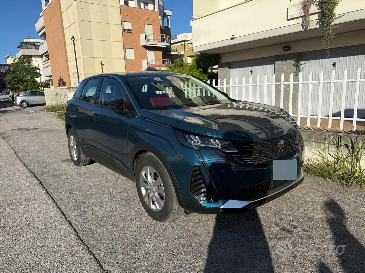 Usata Peugeot 3008 131 CV (96 kW) 2022 Blu SUV