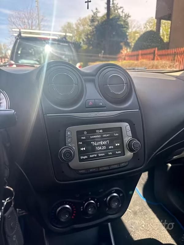 Usata Alfa Romeo MiTo 78 CV (57 kW) 2016 Bianco Utilitaria
