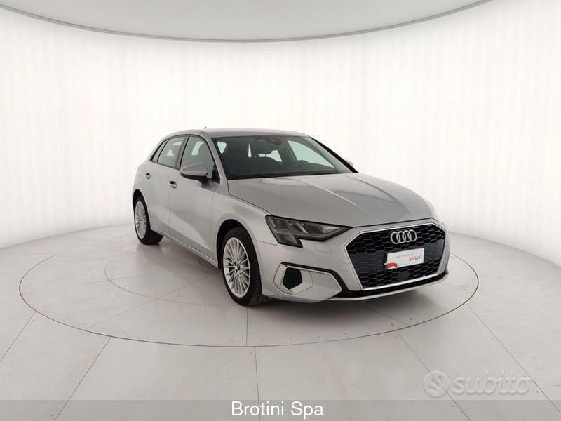 Usata Audi A3 Advanced 110 CV (80 kW) 2021 Argento Berlina