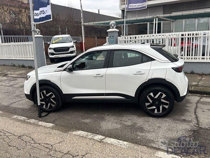 Usata Opel Mokka Elegance 131 CV (96 kW) 2022 Bianco SUV