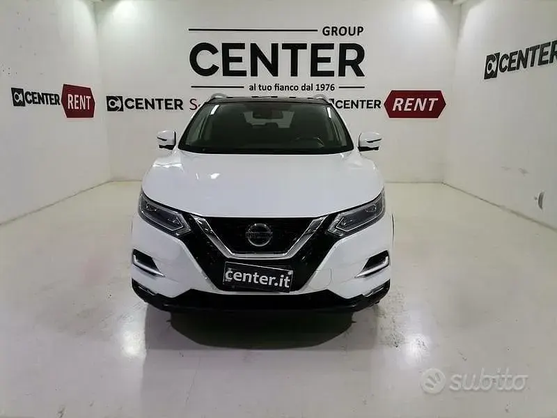 Usata Nissan Qashqai N-Connecta 110 CV (80 kW) 2018 Bianco SUV