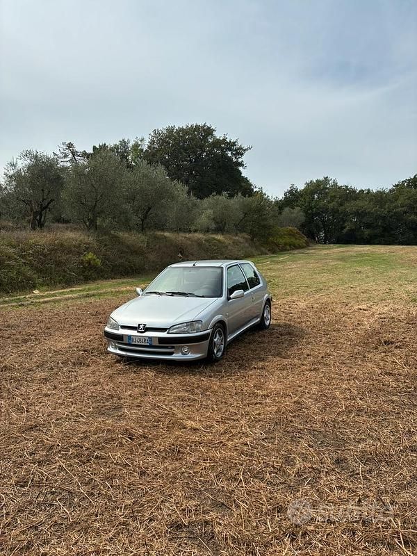 Usata Peugeot 106 2000 Utilitaria