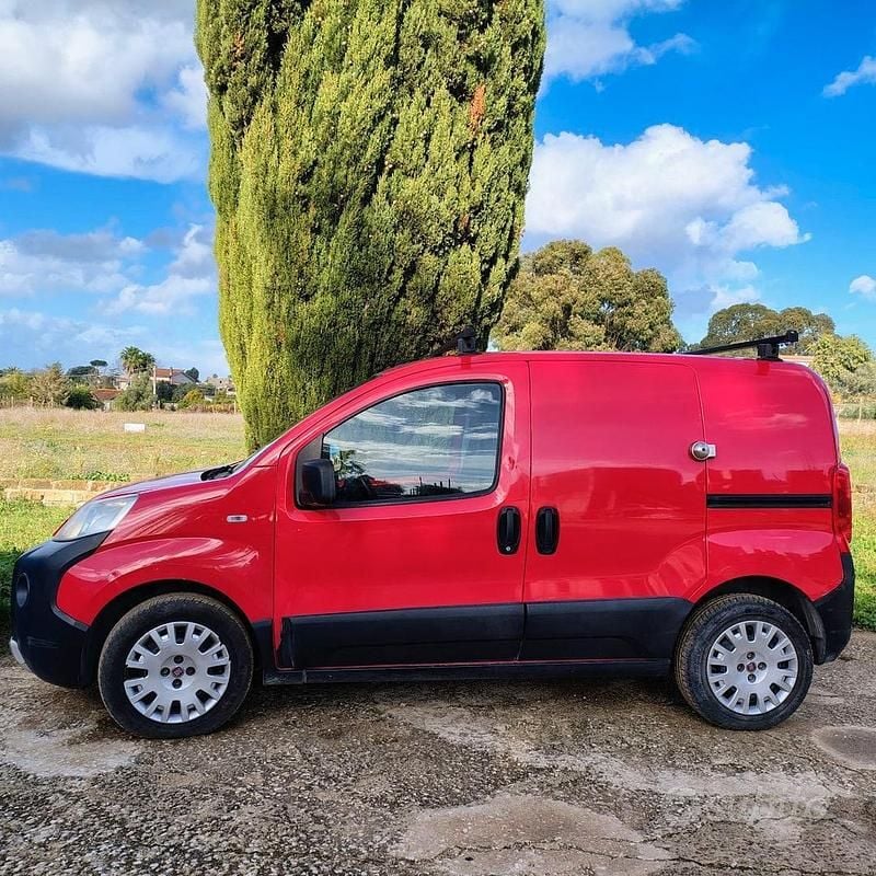 Usata Fiat Fiorino 75 CV (55 kW) 2014 Rosso Monovolume
