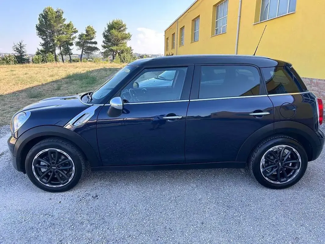 Usata Mini Cooper D Countryman Business 111 CV (81 kW) 2015 SUV