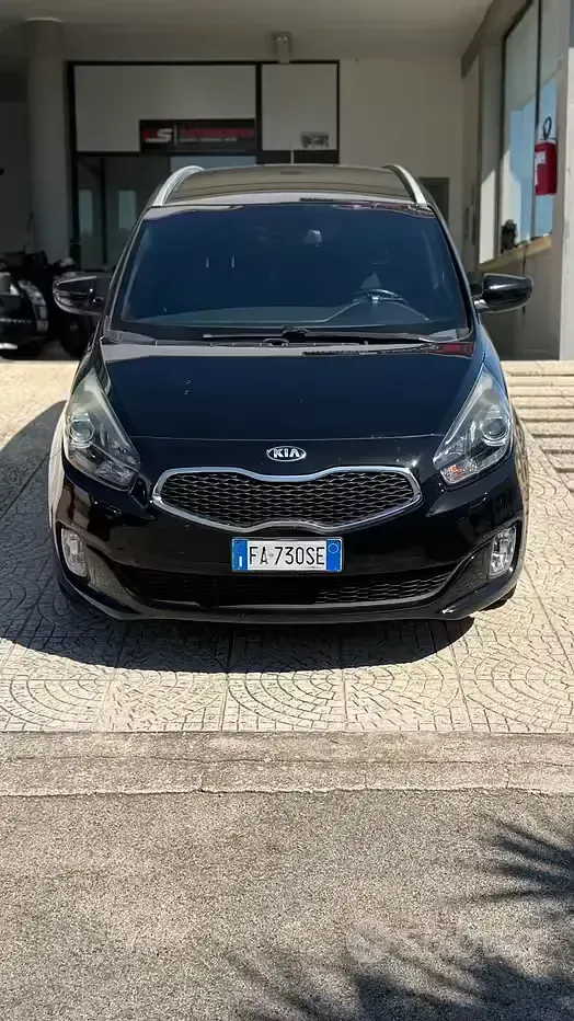 Usata Kia Carens 115 CV (84 kW) 2015 Nero Monovolume