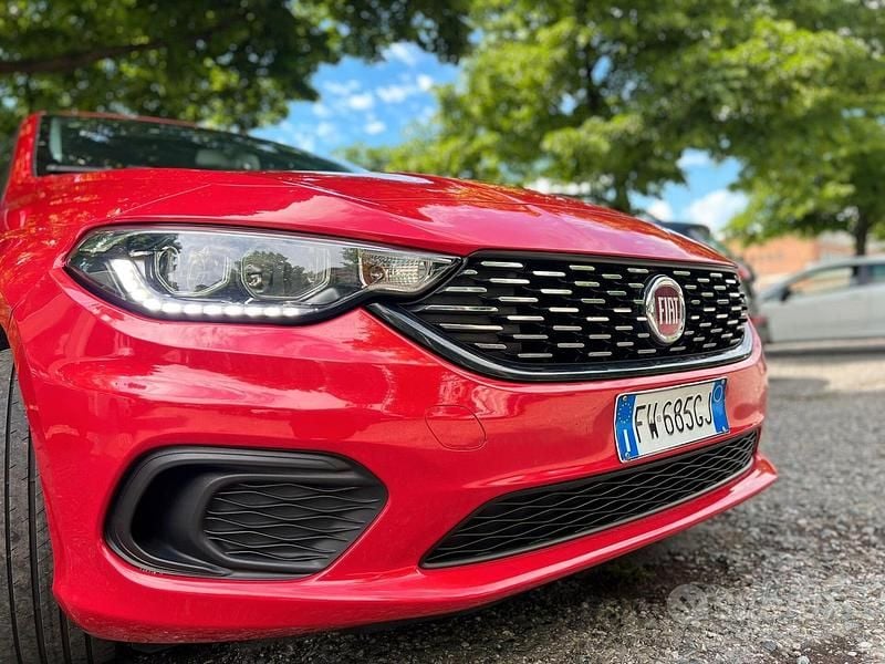 Usata Fiat Tipo S 95 CV (69 kW) 2019 Rosso Station wagon
