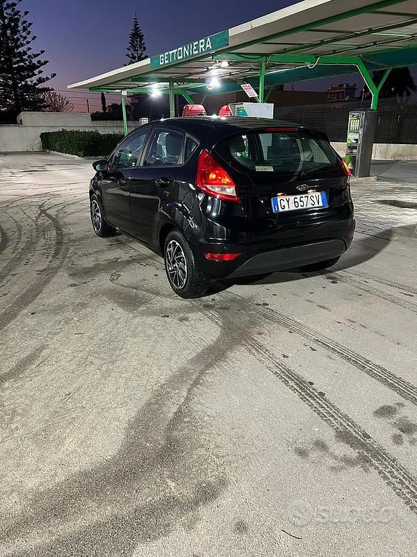 Usata Ford Fiesta 68 CV (50 kW) 2008 Utilitaria