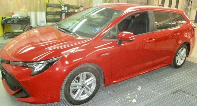 Usata Toyota Corolla Business Edition 98 CV (72 kW) 2021 Rosso Station wagon