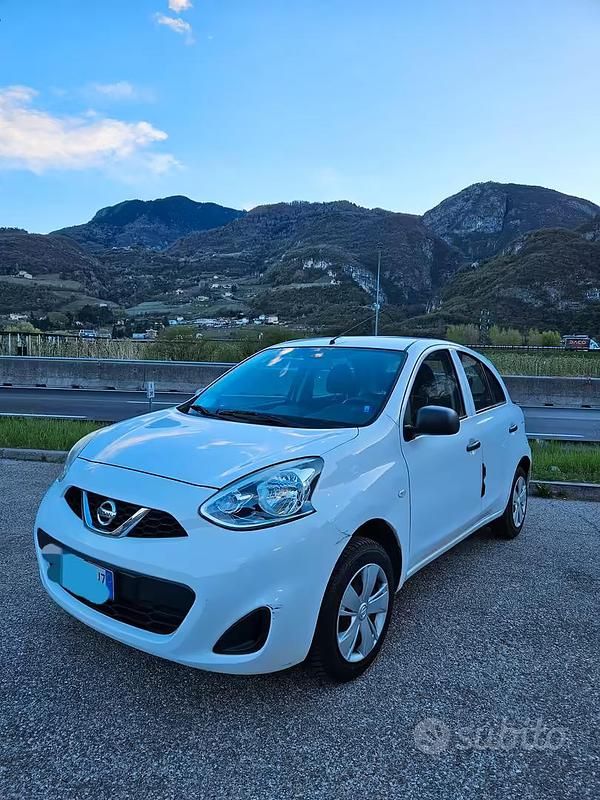 Usata Nissan Micra Visia 80 CV (58 kW) 2013 Bianco Utilitaria