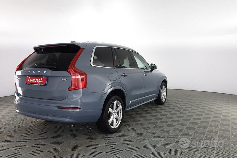 Usata Volvo XC90 Core 235 CV (172 kW) 2022 Grigio SUV