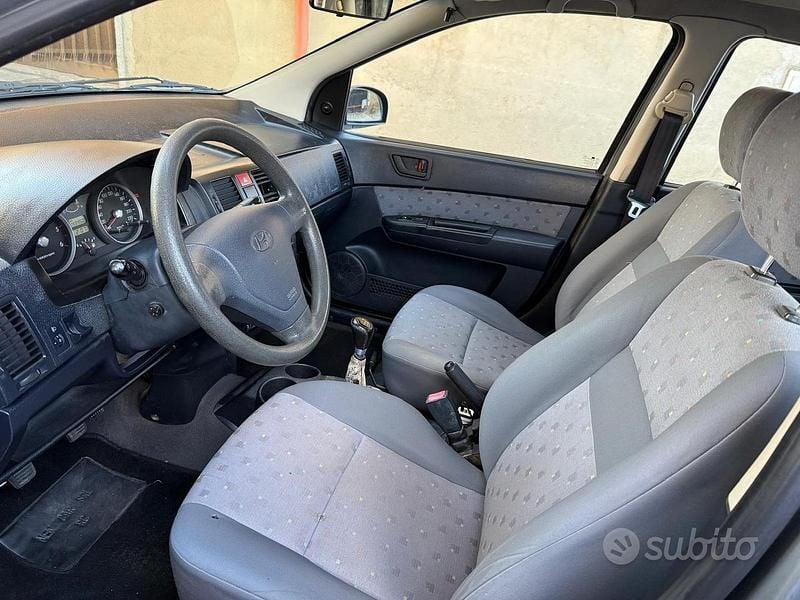 Usata Hyundai Getz 82 CV (60 kW) 2004 Grigio Utilitaria
