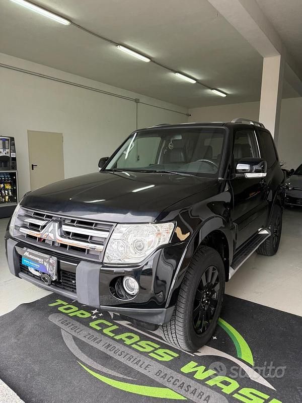 Usata Mitsubishi Pajero 200 CV (147 kW) 2010 Nero SUV