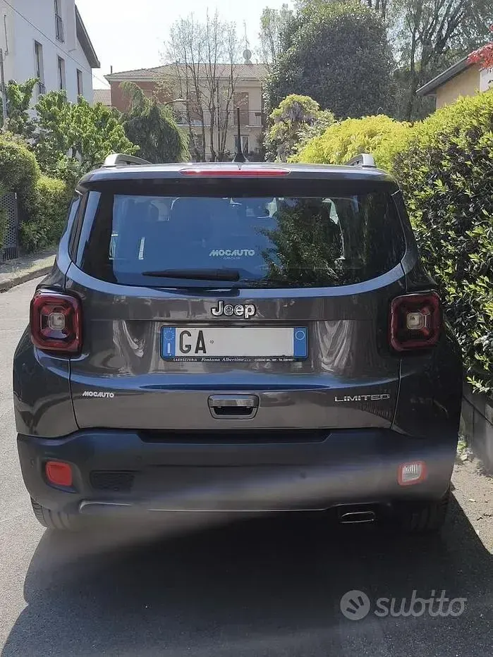 Usata Jeep Renegade Limited 120 CV (88 kW) 2020 Grigio SUV