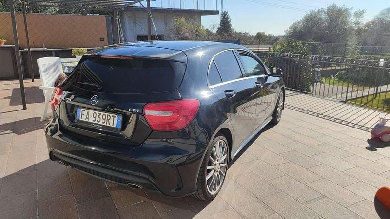 Usata Mercedes A200 AMG 136 CV (100 kW) 2015 Berlina