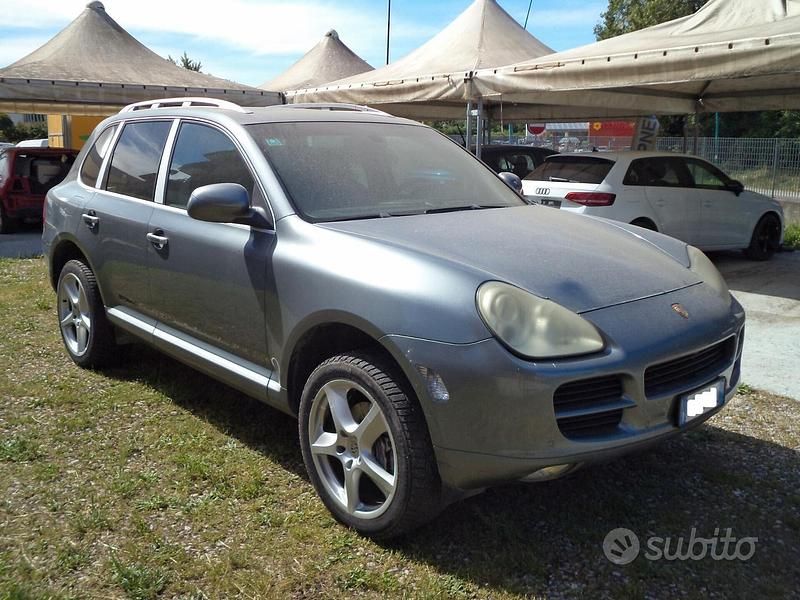 Grigio Usata 2005 Porsche Cayenne SUV | 6990 € (Super prezzo) - Immagine 1/4