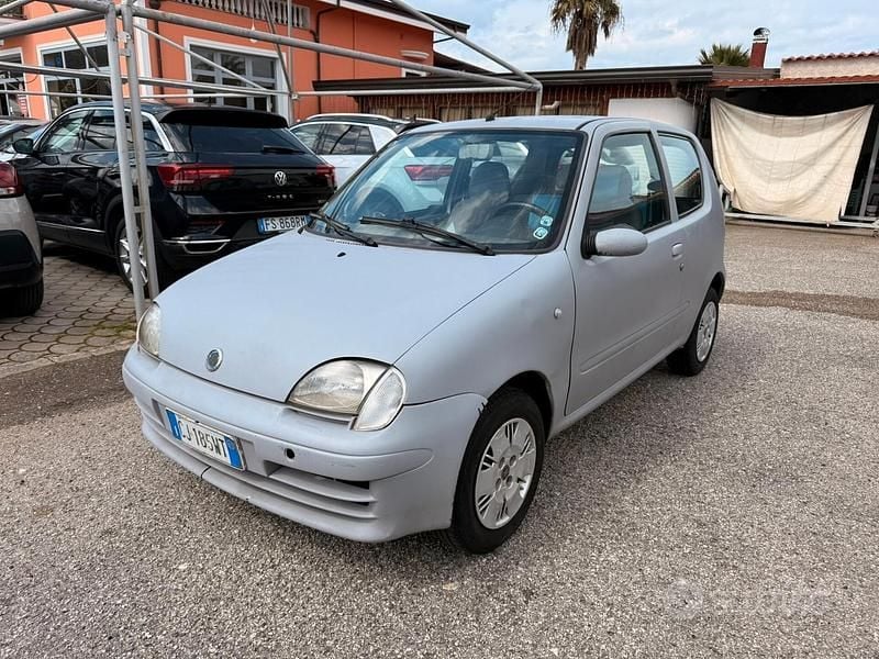 Usata Fiat 600 Comfort 55 CV (40 kW) 2003 Grigio Berlina