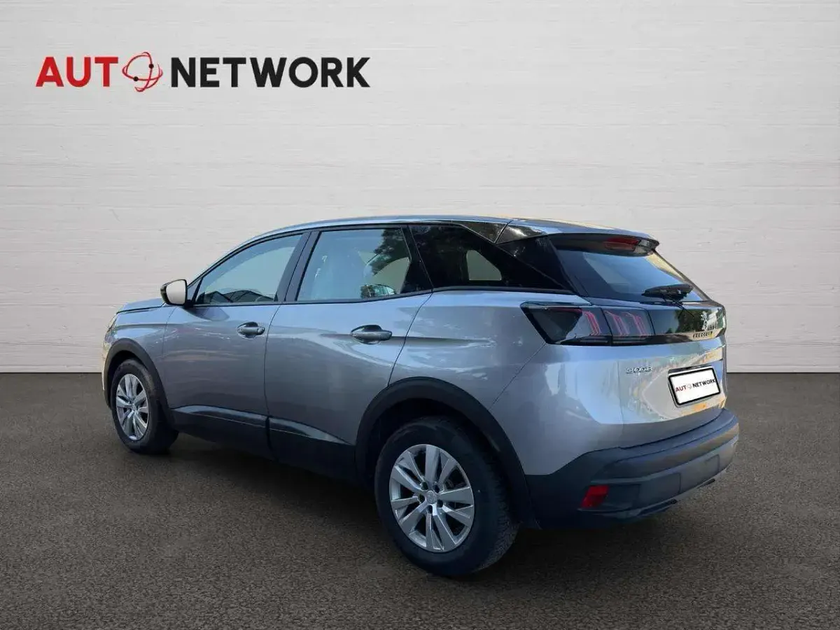Usata Peugeot 3008 Active 131 CV (96 kW) 2022 Grigio SUV