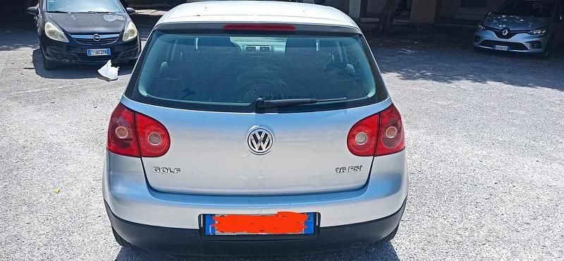 Usata VW Golf IV 115 CV (84 kW) 2005 Grigio Berlina