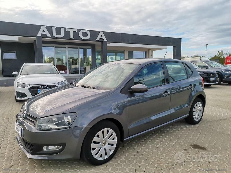 Usata VW Polo Comfortline 90 CV (66 kW) 2010 Grigio Berlina