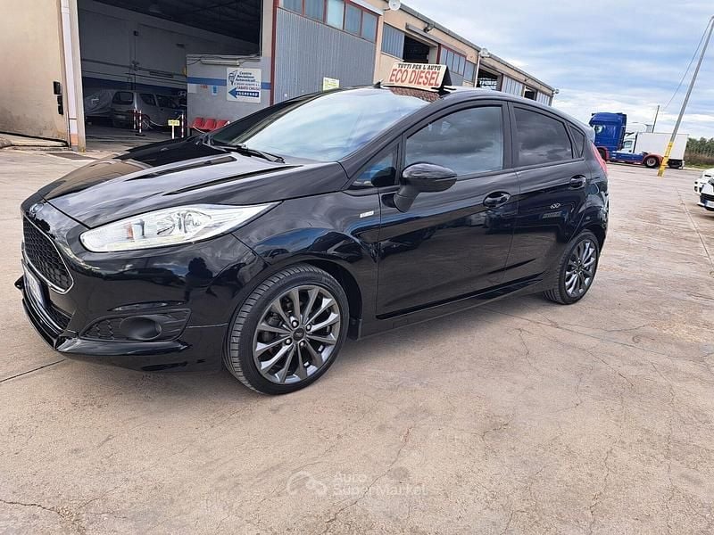 Second-hand Ford Fiesta ST-Line 95 CP (69 kW) 2017 Negru Hatchback