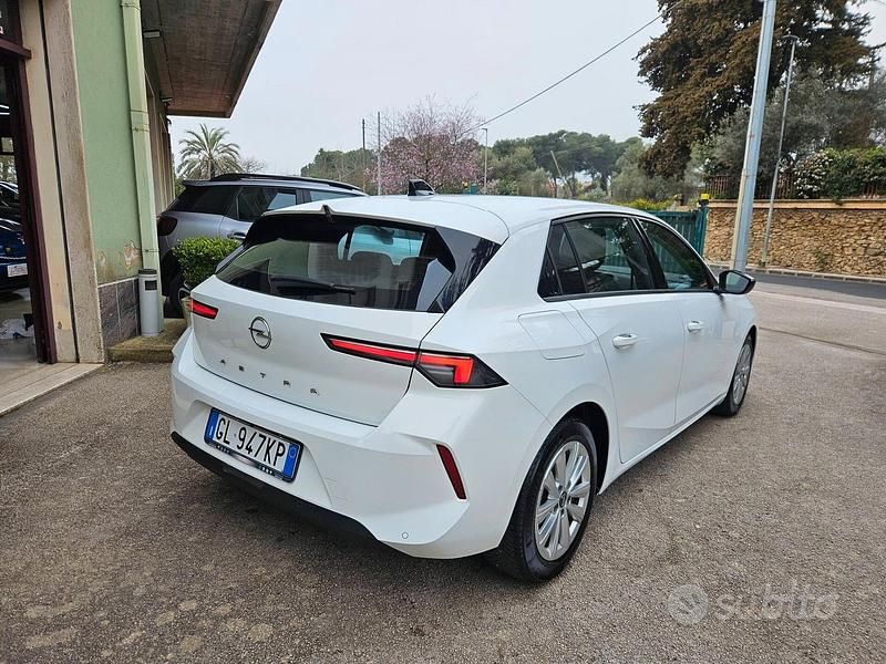 Usata Opel Astra Business 131 CV (96 kW) 2022 Bianco Berlina