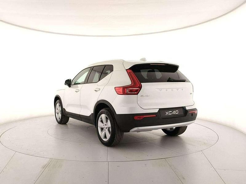 Nuova Volvo XC40 Core 163 CV (119 kW) 2025 Cristal white pearl SUV