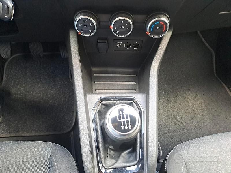 Usata Renault Clio V 91 CV (66 kW) 2021 Arancione Berlina