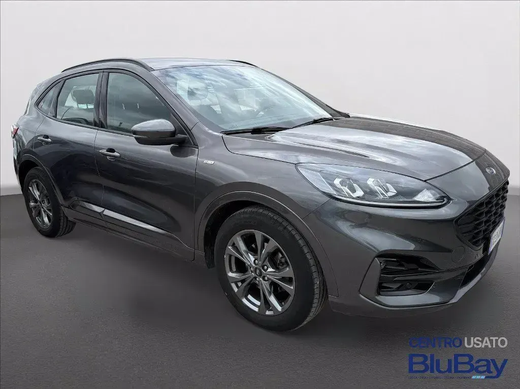 Begagnad Ford Kuga ST-Line X 120 HK (88 kW) 2022 Grå SUV