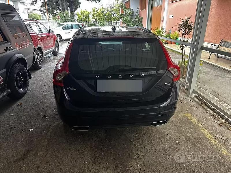 Occasion Volvo V60 Business Edition 190 ch (139 kW) 2018 Bleue Break